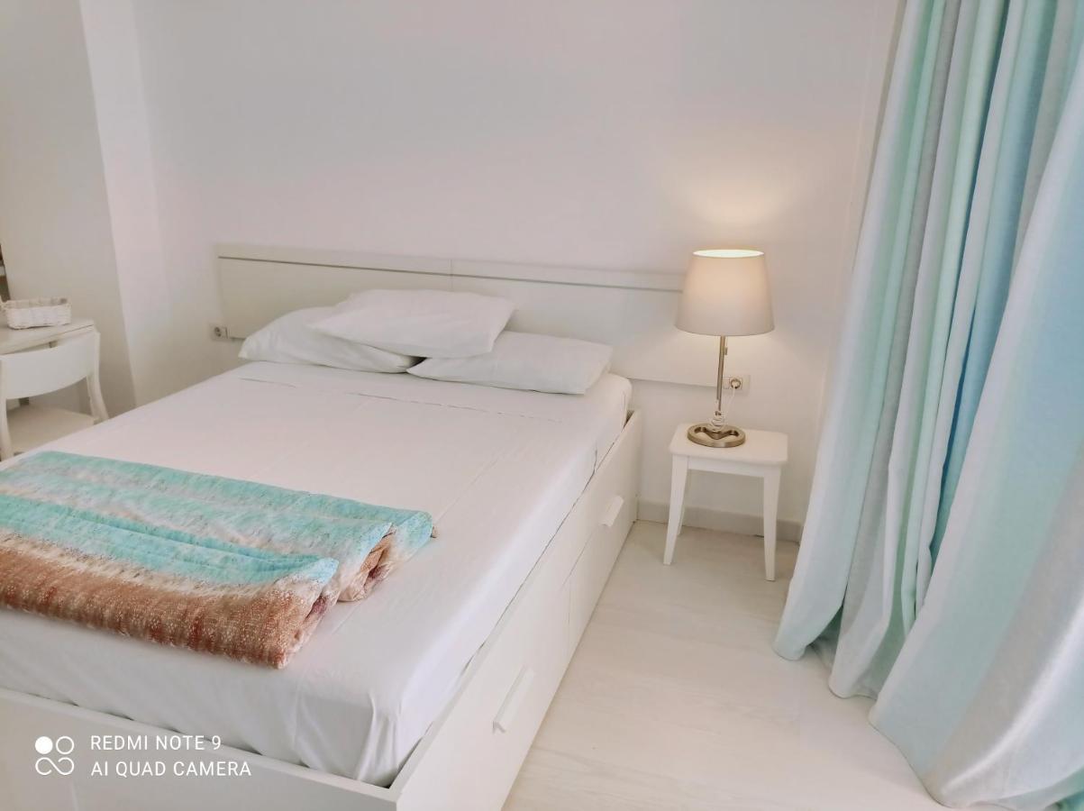 Cristianos To Enjoy, Relax And Live The Ocean!